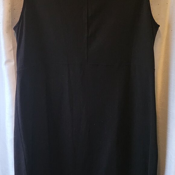 🖤 Little Black Eddie Bauer Dress – Versatile Style - Picture 2 of 3